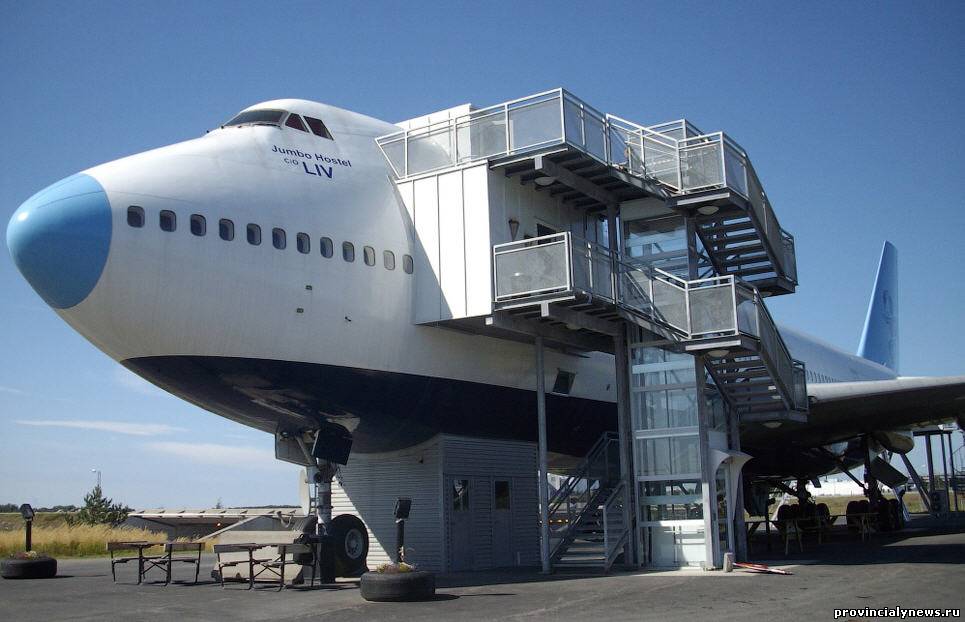 необычный отель самолет в швеции